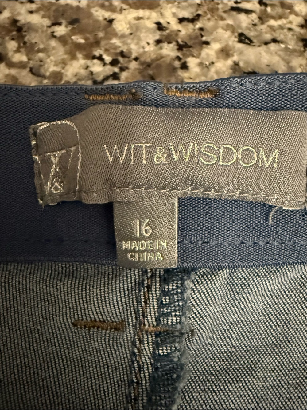 ❤️ Wit & Wisdom Medium/Dark Blue Wyatt Skyrise Jeans - Picture 7 of 9